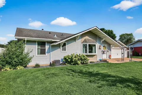 8547 Hinton Ave S, Cottage Grove, MN 55016