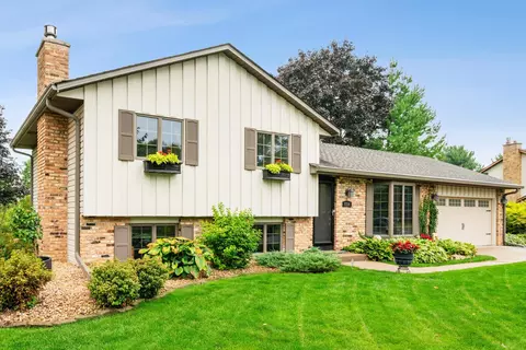 6904 Innsdale Ave S, Cottage Grove, MN 55016