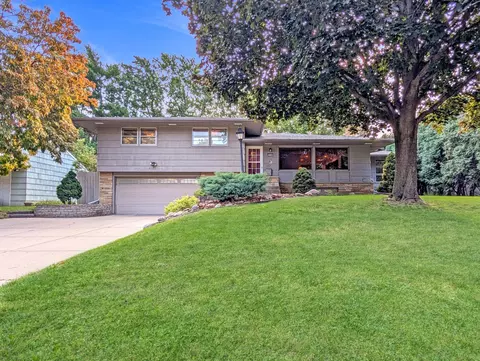 6129 Ryan Ave, Edina, MN 55424