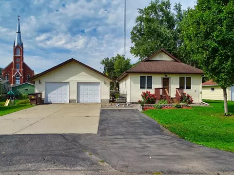 208 1st St, Plum City, WI 54761