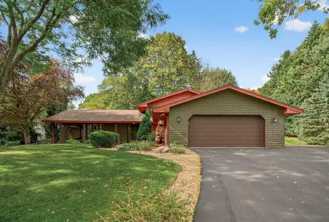 2625 Alvarado Ln N, Plymouth, MN 55447