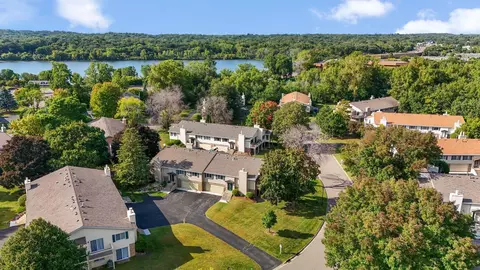 5340 Beachside Dr, Minnetonka, MN 55343