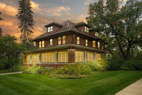 94 Crocus Pl, Saint Paul, MN 55102