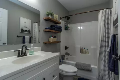 Bath - 10620 Kinder, Brainerd, MN 56401 photo 5 of 5