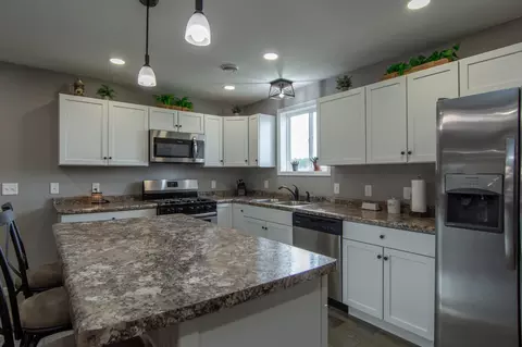 Kitchen - 10620 Kinder, Brainerd, MN 56401 photo 3 of 4
