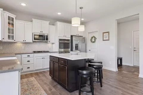 Kitchen - 19316 Bridle Path, Corcoran, MN 55340 photo 3 of 7