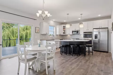 Kitchen - 19316 Bridle Path, Corcoran, MN 55340 photo 2 of 7
