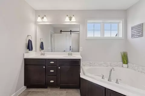 Bath - 19316 Bridle Path, Corcoran, MN 55340 photo 3 of 5