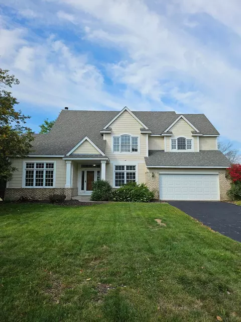 8361 Carew Ct, Inver Grove Heights, MN 55076
