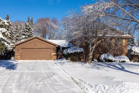 649 Randy Ave, Shoreview, MN 55126