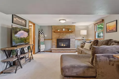 Living - 9917 Brookside Cir, Bloomington, MN 55431 photo 3 of 3