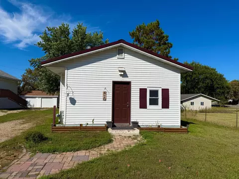 410 Central St W, Detroit Lakes, MN 56501