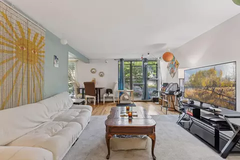 1807 Elliot Ave #4, Minneapolis, MN 55404