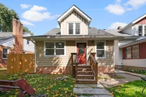 685 Hyacinth Ave E, Saint Paul, MN 55106