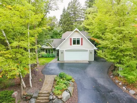1337 Mississippi Ave, Duluth, MN 55811