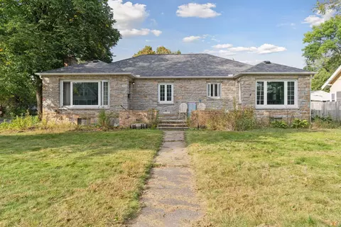 1905 Birch Lake Ave, White Bear Lake, MN 55110