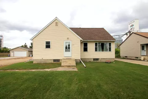 413 Borden Ave W, Buffalo Lake, MN 55314