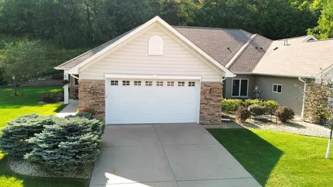3463 Briarview Ct, Red Wing, MN 55066