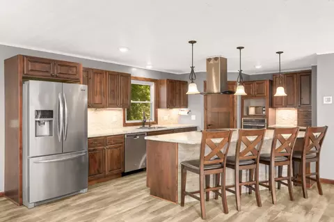 6351 Brighton Ave SE, Delano, MN 55328
