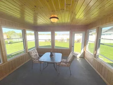 Exterior - 902 9th St SW, Perham, MN 56573 photo 7 of 9