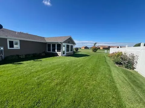 Exterior - 902 9th St SW, Perham, MN 56573 photo 6 of 9