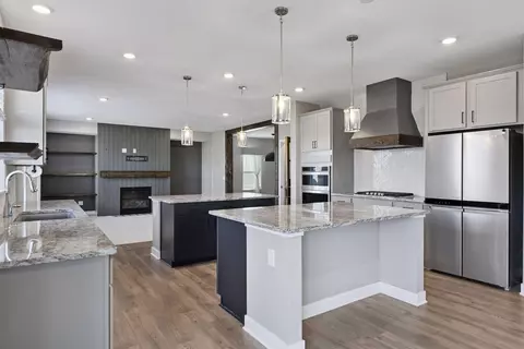 515 Goldenrod Trl, Waconia, MN 55387