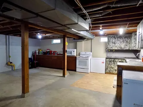 Kitchen - 106 State St, Kenyon, MN 55946 photo 3 of 5
