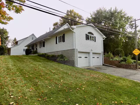 Exterior - 106 State St, Kenyon, MN 55946 photo 5 of 13