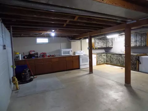 Kitchen - 106 State St, Kenyon, MN 55946 photo 2 of 5