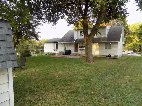 Exterior - 106 State St, Kenyon, MN 55946 photo 2 of 13