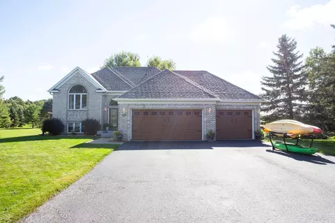 1340 Tulip Ln, Baldwin, WI 54002