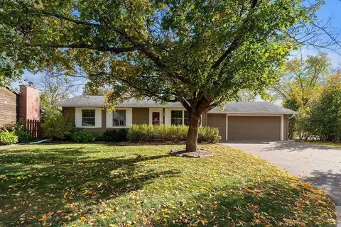 4864 Woodcrest Rd, White Bear Lake, MN 55110