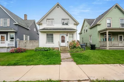 1422 N 11th St, Superior, WI 54880