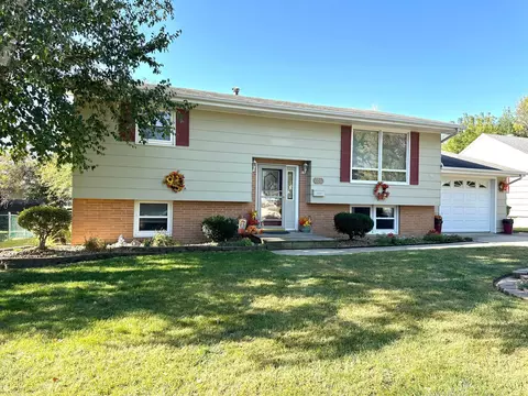 350 Lakehill Dr, Worthington, MN 56187