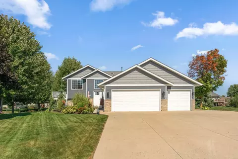 1617 Island Ct, Waconia, MN 55387