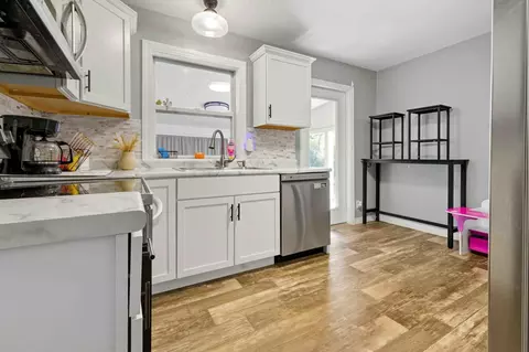 Kitchen - 1611 Mary St, Brainerd, MN 56401 photo 4 of 5