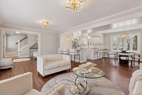 5401 Malibu Dr, Edina, MN 55436