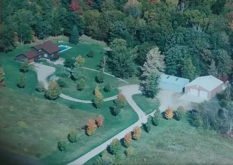 1131 County Line Ave, Deer Park, WI 54007