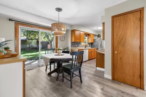 Dining - 4338 Dunrovin Ln, Eagan, MN 55123 photo 1 of 3