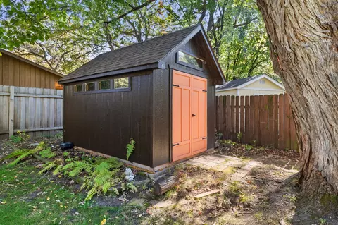 Exterior - 4338 Dunrovin Ln, Eagan, MN 55123 photo 4 of 7