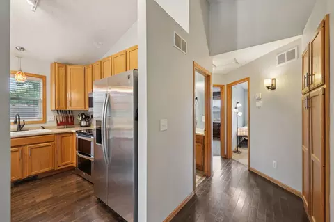 Entry Way - 28968 Danel Ave, Randolph, MN 55065 photo 4 of 9