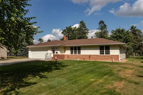 421 Center Ave S, Glenville, MN 56036