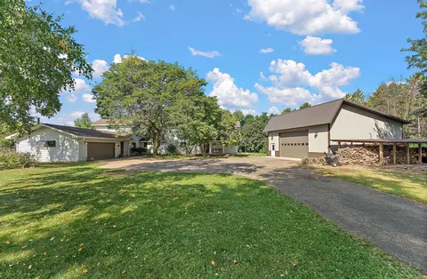 679 Deerwood Dr, Hudson, WI 54016