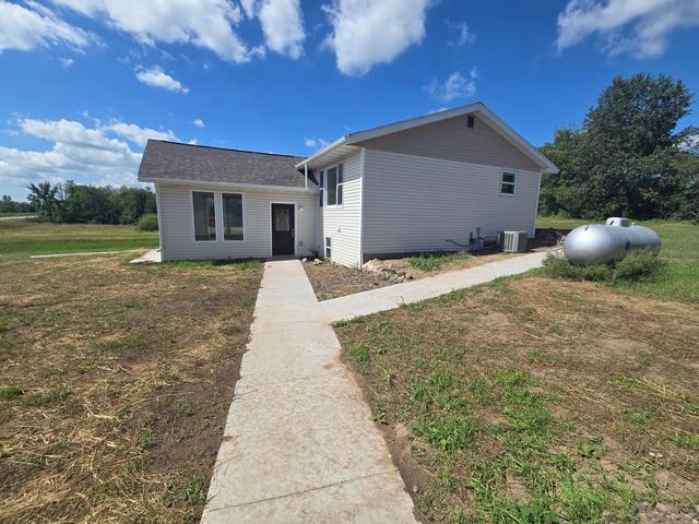 8486 Cable Rd, Sobieski, MN 56345
