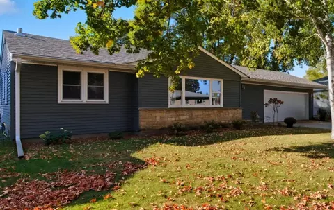 106 E Chandler St, Arlington, MN 55307