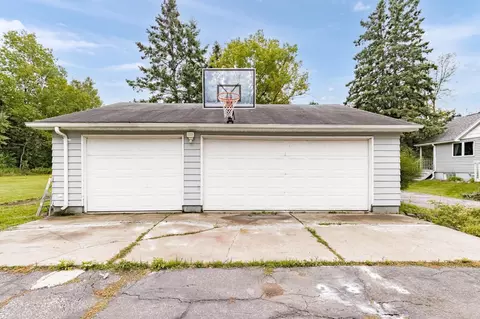 Exterior - 1731 W Arrowhead Rd, Duluth, MN 55811 photo 3 of 8