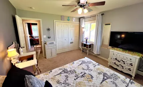 Bedroom - 9699 Us Highway 169, Garrison, MN 56450 photo 6 of 9