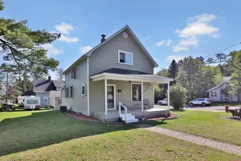 113 2nd Ave SW, Milltown, WI 54858
