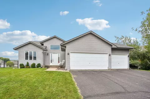 231 Plum Tree Ln, Somerset, WI 54025