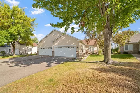 9042 Preserve Trl, Savage, MN 55378
